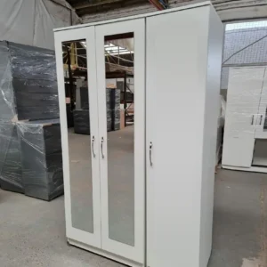 Elegant 3 door wardrobe with 2 mirrors